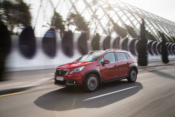 Peugeot 2008 Style 1.2 PureTech Peugeot 2008 Style 1.2 PureTech