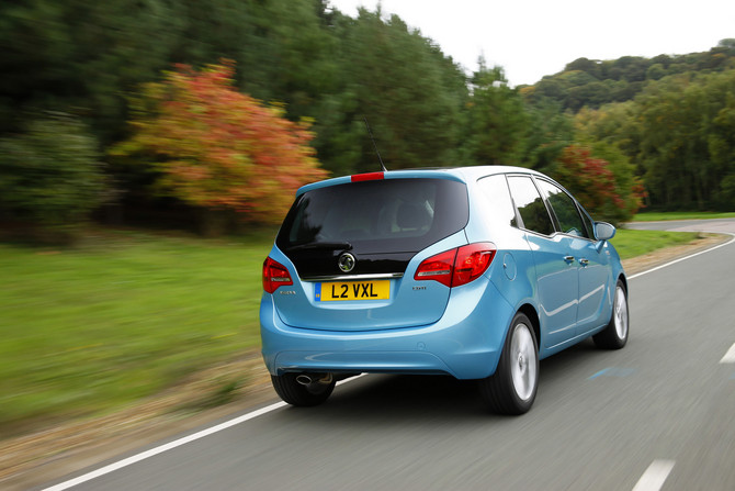 Vauxhall Meriva MPV 1.7 CDTi 100hp Exclusiv Vauxhall Meriva MPV 1.7 CDTi 100hp Exclusiv
