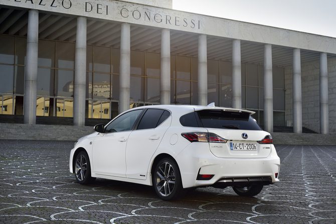 Lexus CT 200h Lexus CT 200h
