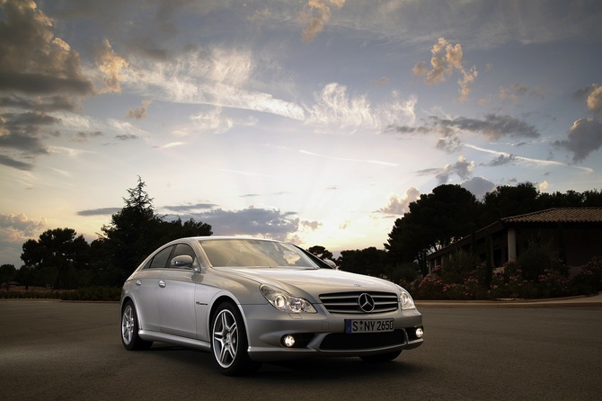 Mercedes-Benz CLS 55 AMG Mercedes-Benz CLS 55 AMG