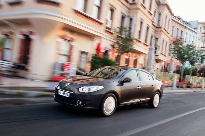 Renault Fluence 2.0 16V 140 Dynamique Renault Fluence 2.0 16V 140 Dynamique