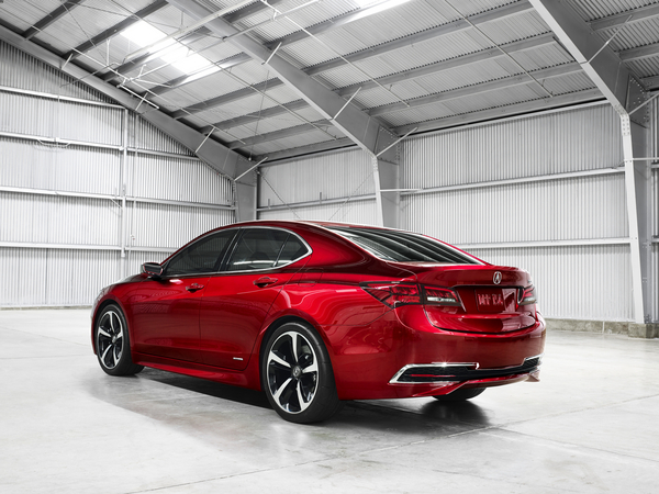 The front-wheel drive versions gets all-wheel steering The front-wheel drive versions gets all-wheel steering