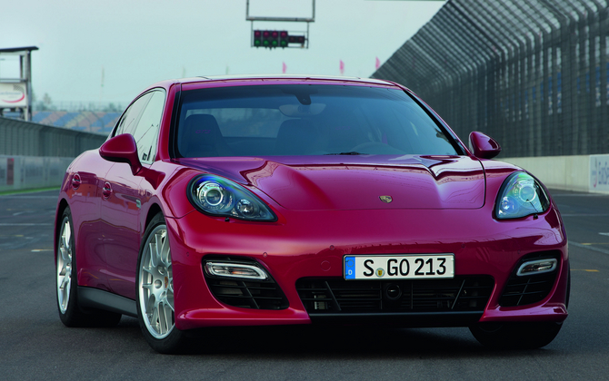 Porsche unveils most powerful Panamera in LA Porsche unveils most powerful Panamera in LA