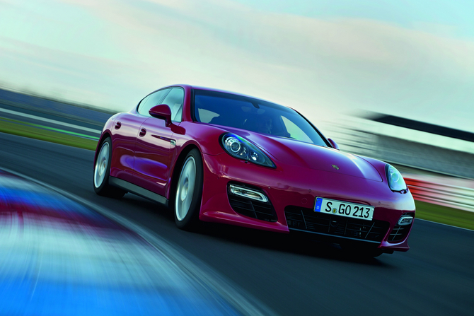 Porsche unveils most powerful Panamera in LA Porsche unveils most powerful Panamera in LA