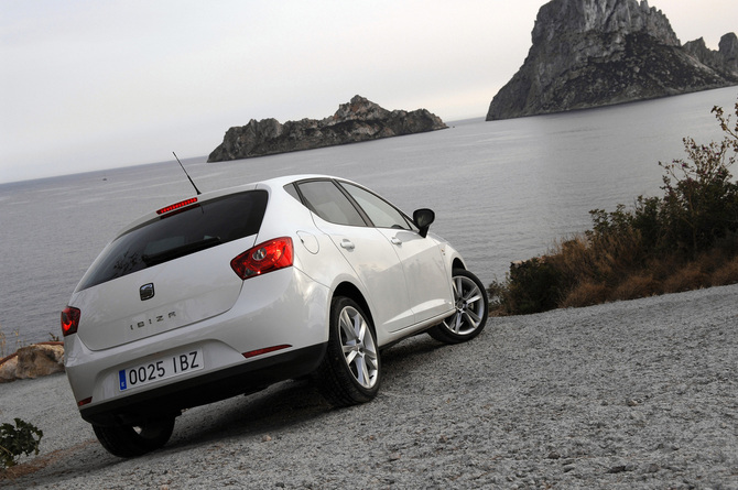 Seat Ibiza 1.4 TDI 80cv DPF 25 Years Seat Ibiza 1.4 TDI 80cv DPF 25 Years