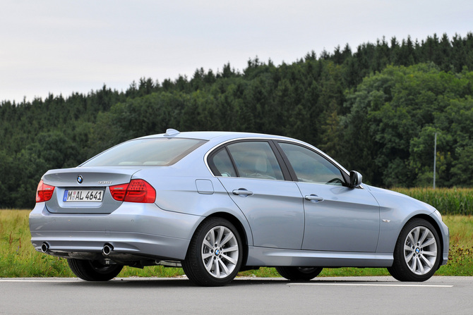 BMW 335i Navigation (E90) LCI BMW 335i Navigation (E90) LCI