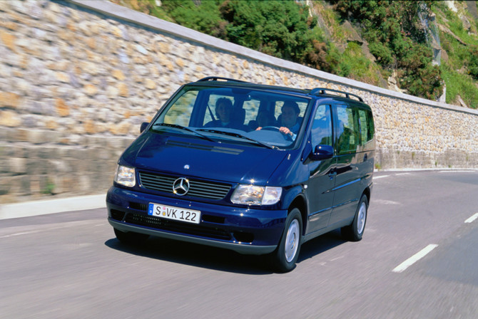 Mercedes-Benz V 230 AT Mercedes-Benz V 230 AT