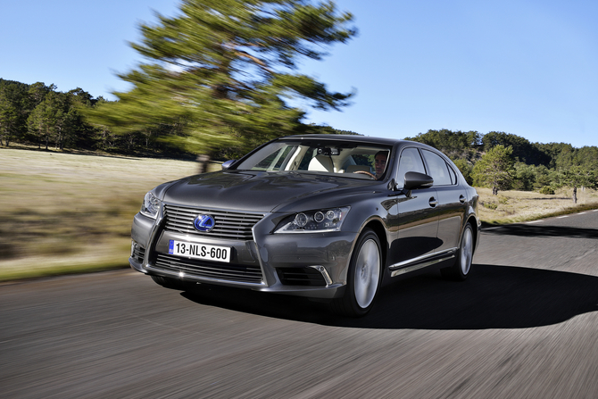 Lexus LS 600h L Lexus LS 600h L