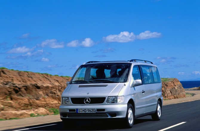 Mercedes-Benz V 230 AT Mercedes-Benz V 230 AT