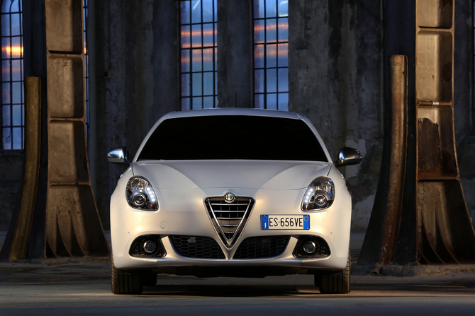 Alfa Romeo Giulietta (modern) Alfa Romeo Giulietta (modern)