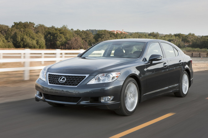 Lexus LS 460 Dynamic & Impression Lexus LS 460 Dynamic & Impression