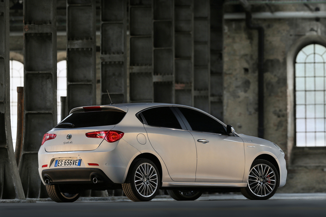 Alfa Romeo Giulietta (modern) Alfa Romeo Giulietta (modern)
