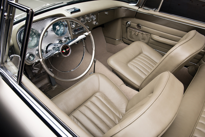 Dual Dual-Ghia Convertible Dual Dual-Ghia Convertible