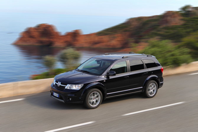 Fiat Freemont Offers Full-Size SUV for Europe Fiat Freemont Offers Full-Size SUV for Europe