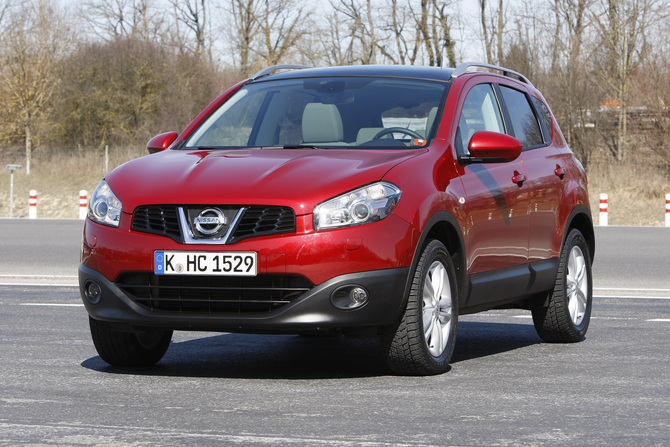 Nissan Qashqai 1.6 dCi tekna 4x2 DPF Nissan Qashqai 1.6 dCi tekna 4x2 DPF