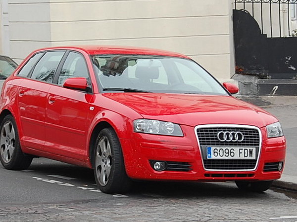 Audi A3 Sportback 1.6 S-Tronic Audi A3 Sportback 1.6 S-Tronic