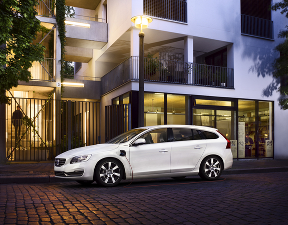 Volvo V60 Plug-in Hybrid Volvo V60 Plug-in Hybrid