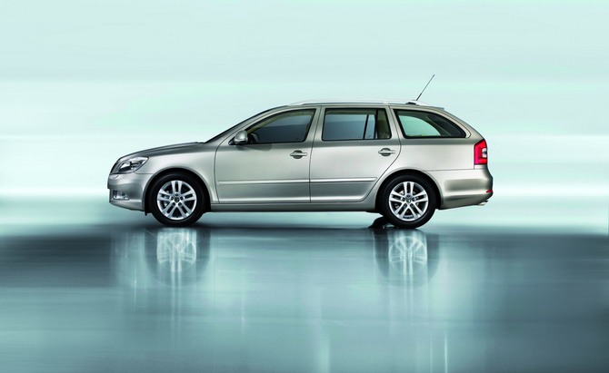 Skoda Octavia Break 1.6I TDI 105hp 4x4 Elegance Skoda Octavia Break 1.6I TDI 105hp 4x4 Elegance