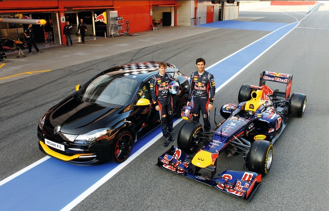 Renault Megane R.S. Red Bull Racing RB7 Renault Megane R.S. Red Bull Racing RB7
