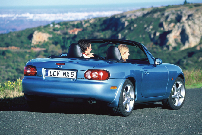 Mazda MX-5 Gen.2 Mazda MX-5 Gen.2