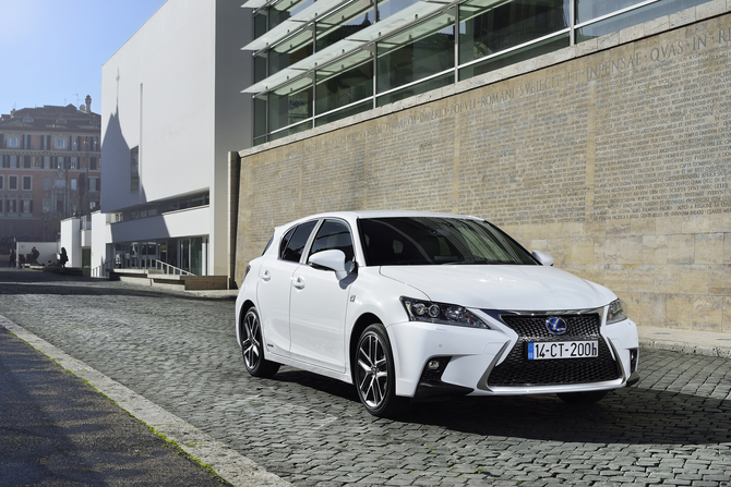 Lexus CT 200h Urban Edition Lexus CT 200h Urban Edition