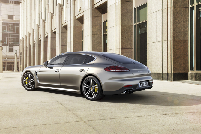 The Executive gets a 15cm longer wheelbase The Executive gets a 15cm longer wheelbase