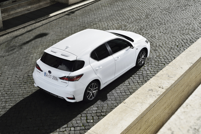 Lexus CT 200h Urban Edition Lexus CT 200h Urban Edition
