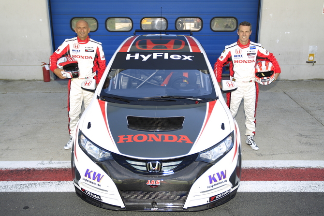 Honda Begins Testing Civic WTCC at Vallelunga Honda Begins Testing Civic WTCC at Vallelunga