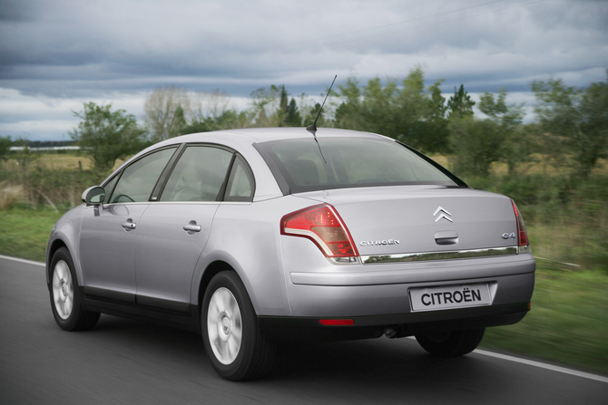 Citroën C4 Saloon 2.0 HDi Citroën C4 Saloon 2.0 HDi