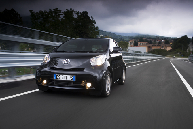 Toyota iQ 1.33 Toyota iQ 1.33
