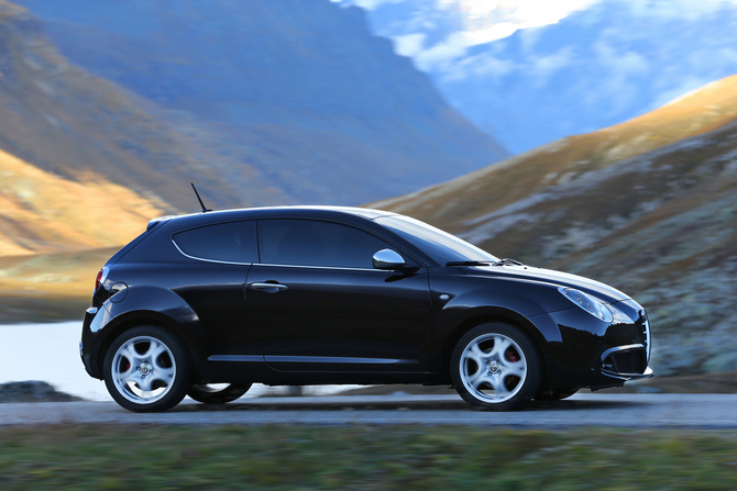 Alfa Romeo MiTo 0.9 TwinAir Turbogasolina Progression Alfa Romeo MiTo 0.9 TwinAir Turbogasolina Progression