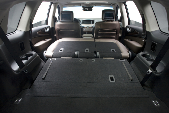 Infiniti Offers Drivers a Smaller, 7-Passenger SUV for 2012 - the JX Infiniti Offers Drivers a Smaller, 7-Passenger SUV for 2012 - the JX