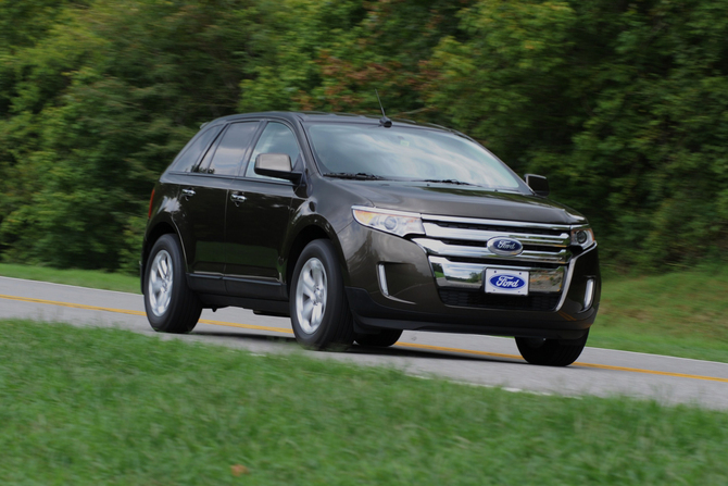 Ford Edge SE FWD Ford Edge SE FWD