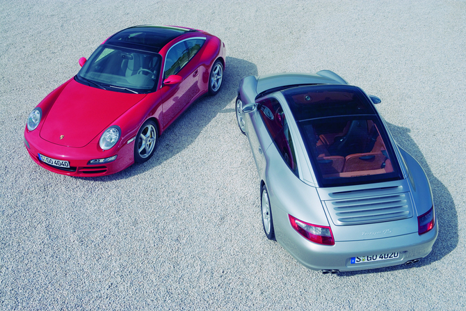 The previous generation targa used a sliding glass roof The previous generation targa used a sliding glass roof
