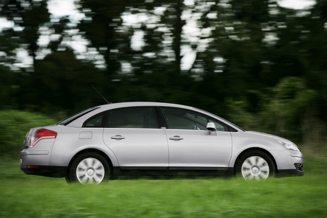 Citroën C4 Saloon 2.0i 16v Citroën C4 Saloon 2.0i 16v