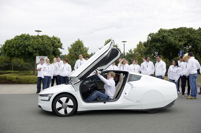 O XL1 será o carro mais eficiente do mundo quando for posto à venda O XL1 será o carro mais eficiente do mundo quando for posto à venda