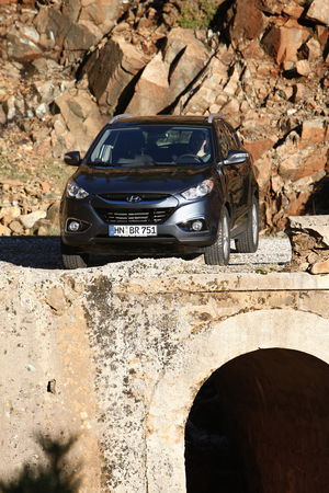 Hyundai ix35 2.0 CRDi VGT 184hp 4x2 Style Hyundai ix35 2.0 CRDi VGT 184hp 4x2 Style