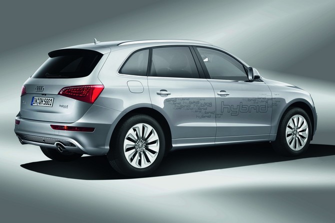 Audi Q5 Hybrid quattro Audi Q5 Hybrid quattro