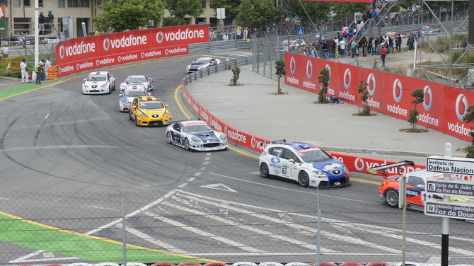 WTCC Porto 2011 - race photos WTCC Porto 2011 - race photos