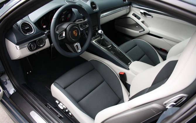 Porsche 718 Cayman S PDK Porsche 718 Cayman S PDK