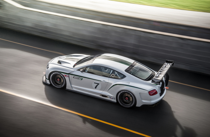A Bentley ainda não anunciou a motorização do carro A Bentley ainda não anunciou a motorização do carro