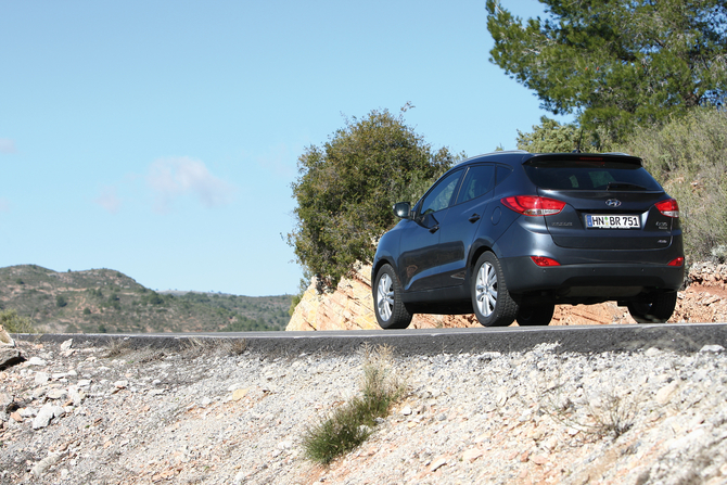 Hyundai ix35 2.0 CRDi VGT 184hp 4x4 Style A/T Hyundai ix35 2.0 CRDi VGT 184hp 4x4 Style A/T