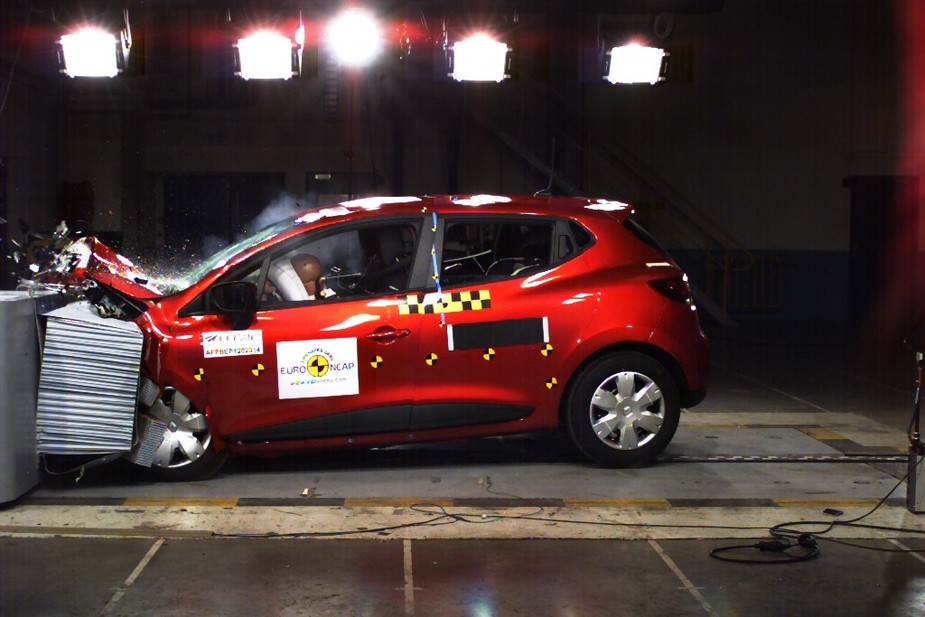 Novo Clio está entre os melhores da sua classe no que toca à segurança