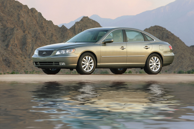 Hyundai Azera (US) Hyundai Azera (US)