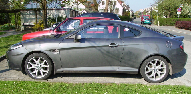 Hyundai Coupé 2.0 Automatic Hyundai Coupé 2.0 Automatic