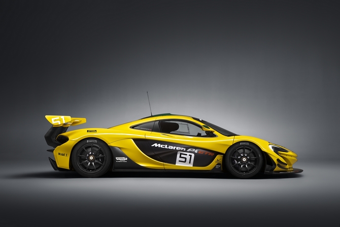 Em termos visuais o P1 GTR vai ser apresentado com a mesma pintura em amarelo e verde do chassis #06R do F1 GTR Em termos visuais o P1 GTR vai ser apresentado com a mesma pintura em amarelo e verde do chassis #06R do F1 GTR