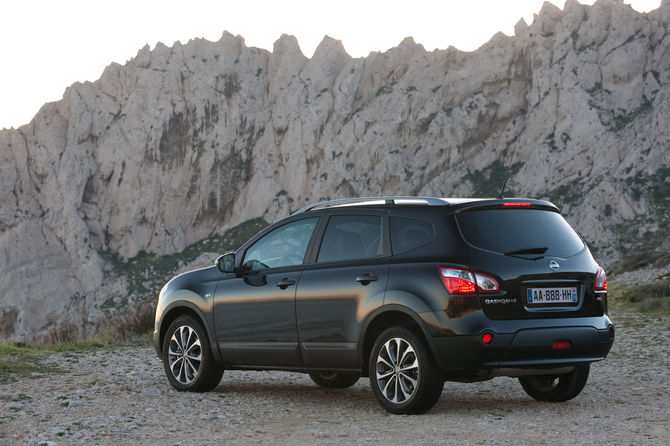Nissan Qashqai+2 2.0 4x4 Tekna Premium 17'' (10) Nissan Qashqai+2 2.0 4x4 Tekna Premium 17'' (10)