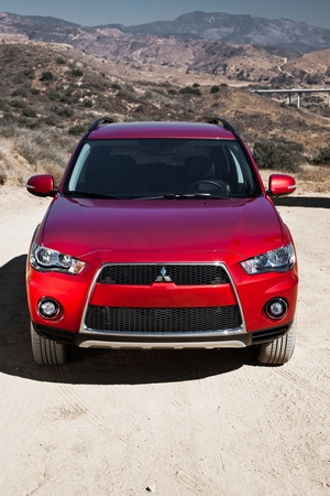 Mitsubishi Outlander SE 2WD Mitsubishi Outlander SE 2WD