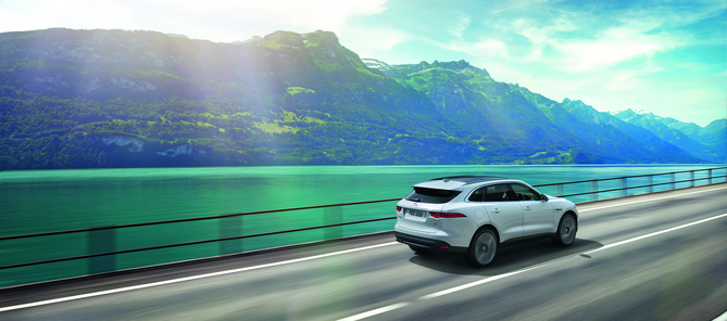 Jaguar F-Pace 3.0L V6 S/C AWD First Edition Jaguar F-Pace 3.0L V6 S/C AWD First Edition