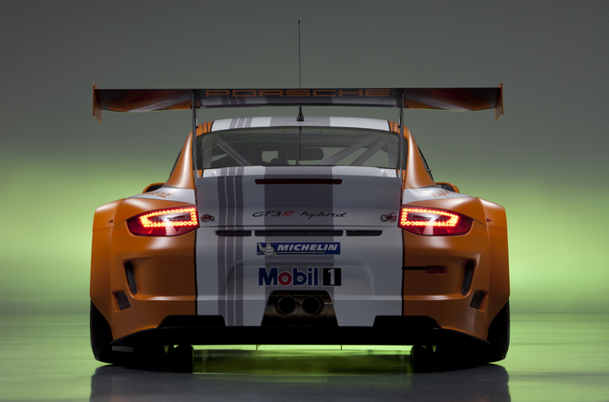 Porsche 911 GT3 R Hybrid Porsche 911 GT3 R Hybrid